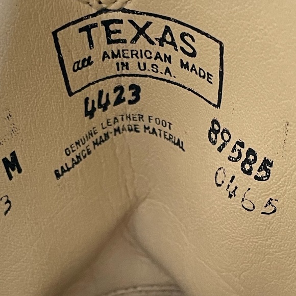 Vintage | Texas Boot Co | Two-tone Cowboy Boots - Picture 9 of 10